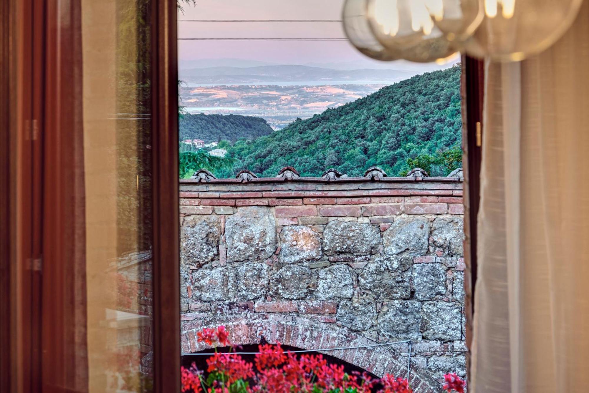 Agriturismo Il Casalone Montepulciano Stazione Δωμάτιο φωτογραφία